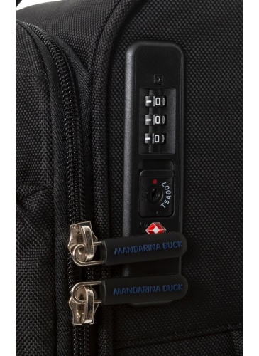 Kohver 55 см MANDARINA DUCK MD20 BLACK